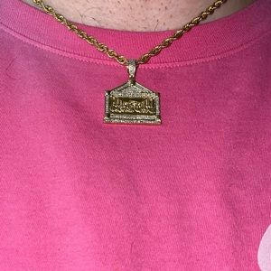 16-18in 10K Gold Rope Chain With Diamond Pendant